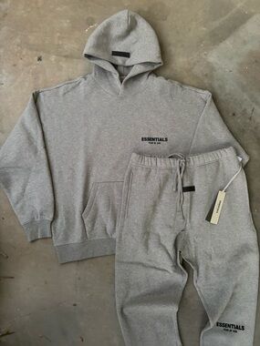 Essentials Fear of God dark oatmeal set sweatpants and hoodie